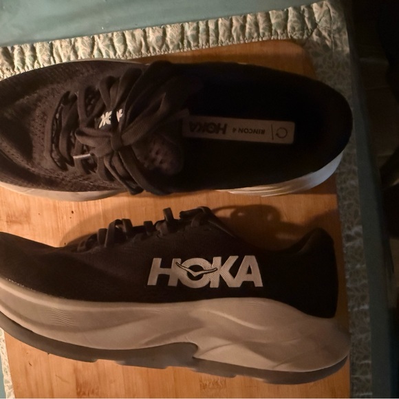 Hoka Rincon 4 Black and White Sneakers in size 9 - Picture 2 of 3